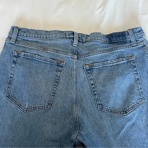 Abercrombie & Fitch High Rise Distressed Blue Jeans - Picture 5 of 5